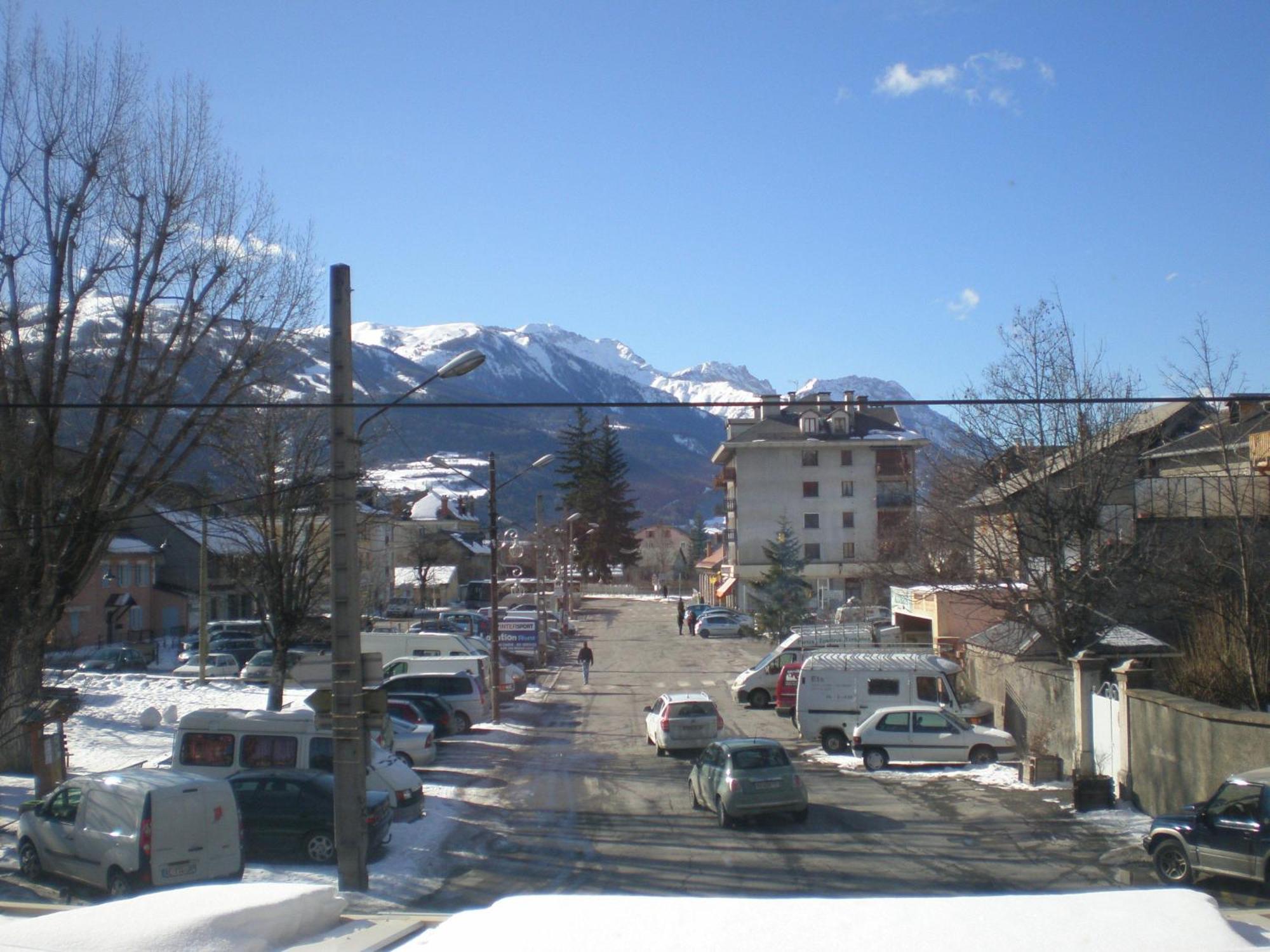 Appart Hotel De La Paix Barcelonnette Buitenkant foto